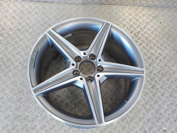 фото №1, C класс w205 amg диск алюминиевая 18''