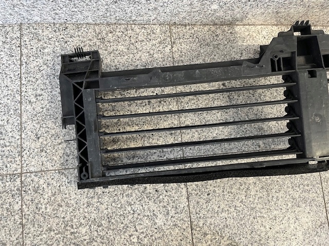 фото №15, Mercedes b-klasa iii w247 впуск руль воздуха жалюзи a2478854500 kk