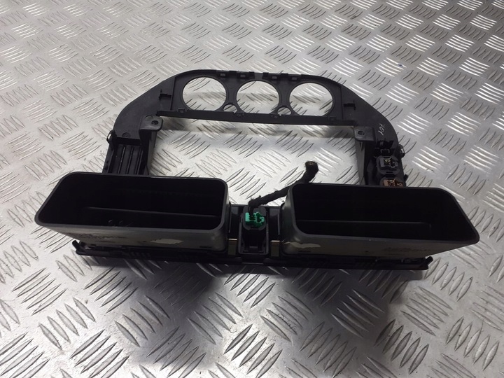 фото №2, Рамка радио консоль средняя ford c-max 3m51-18522