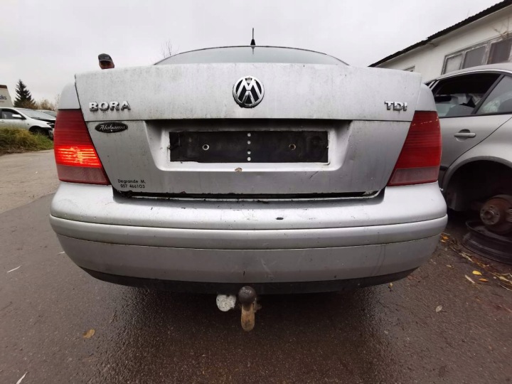 фото №8, Volkswagen bora петля передних дверь - передние 2000 1.9l 4b0831412b