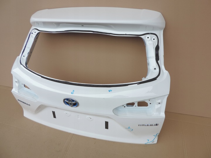 фото №3, Toyota corolla cross 2022 2023 2024 задня кришка