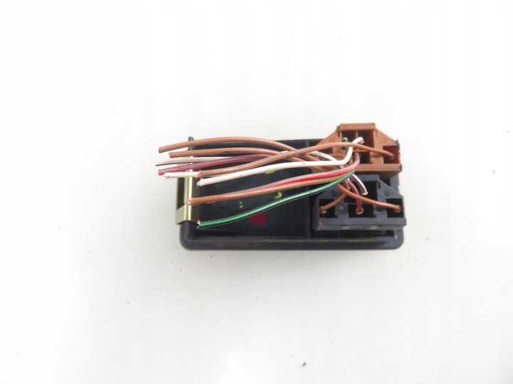 фото №13, Панель стекло audi a6 c4 avant 4a0959515c 4a0959521a