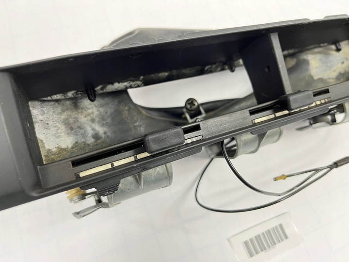 фото №6, Корпус середні ґрати повітропровід панель приладів роздавальна mercedes w126 1268310030