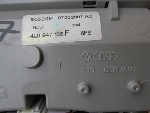 фото №6, Audi q7 4l 2007r лампа стеля 4f0951177 s-line