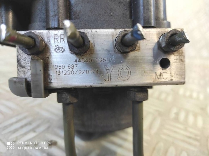 фото №11, Головний гальмівний циліндр модуль керування abs 44540-02510 toyota auris ii e180