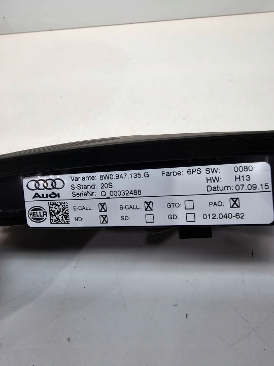 фото №8, Лампа потолок audi a4 b9 8w0947135g led 6ps
