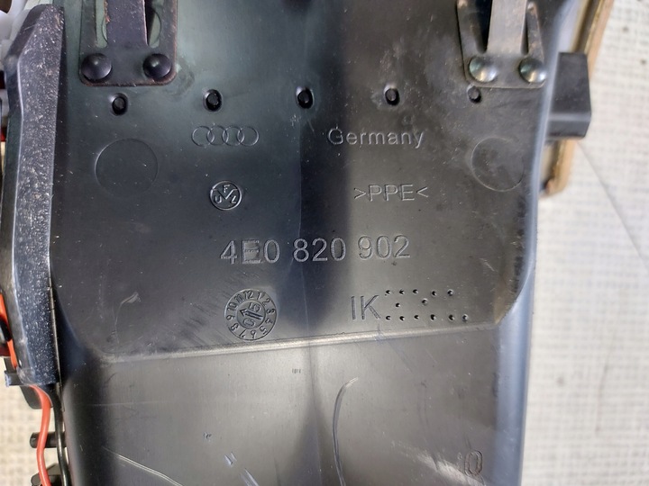 фото №6, Audi a8 d3 планка консолі ґрати повітропровід 4e1857186k