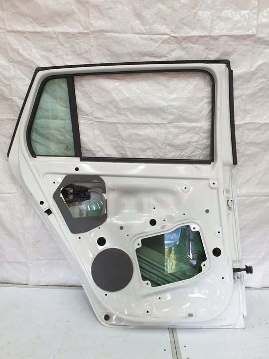 фото №9, Skoda fabia 2 універсал 5j9 двері ліві задні зад