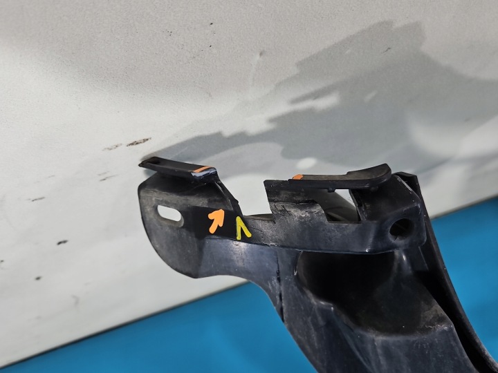 фото №8, Кронштейн  бампера bmw x6 e71 средний зад 7176244