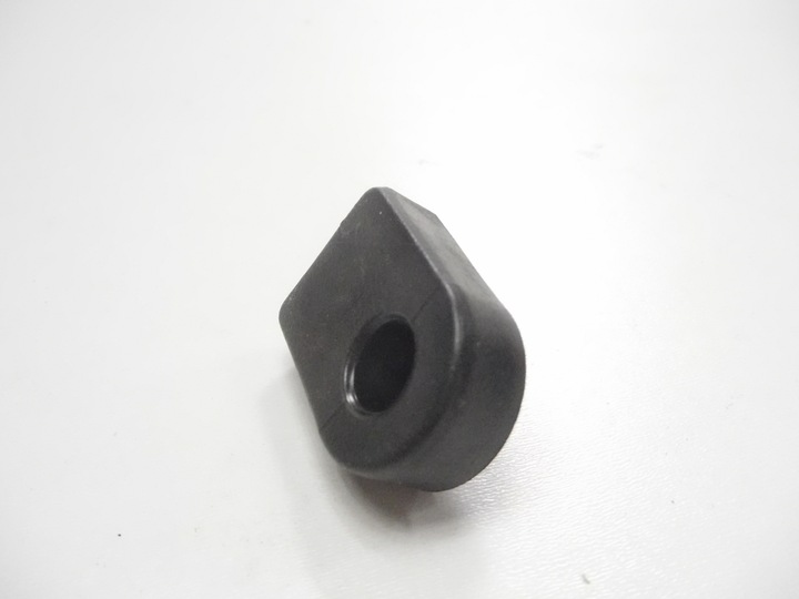 фото №7, Ограничитель крышки багажника vw golf оригинальный номер 191947575a