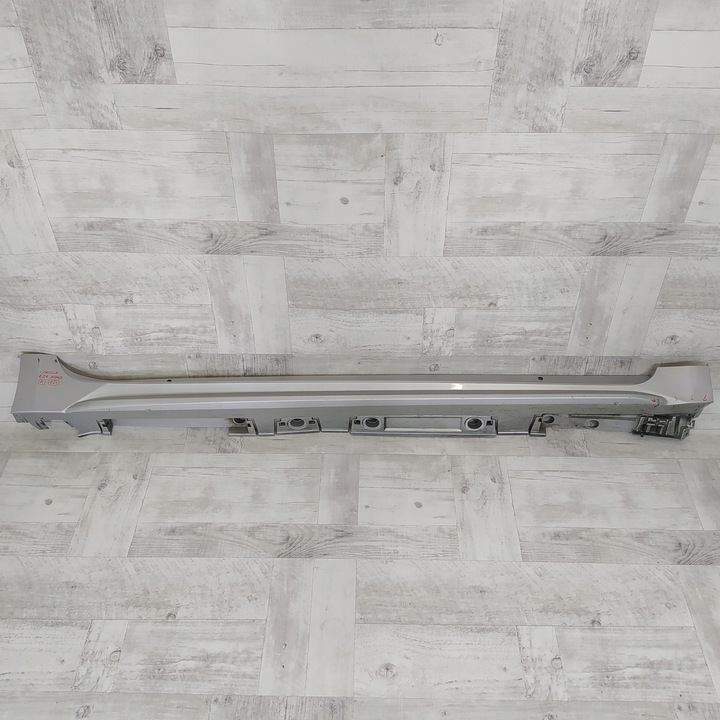 фото №1, Corolla xii 21 планка накладка порогова права 75850-02220