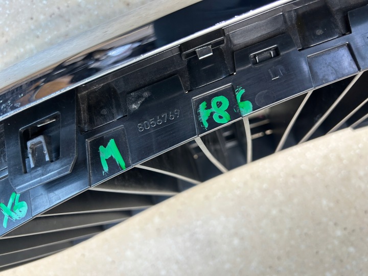 фото №10, Решітка решітка радіатора решітка права ліва bmw x6 x6m f16 8056324 8056769