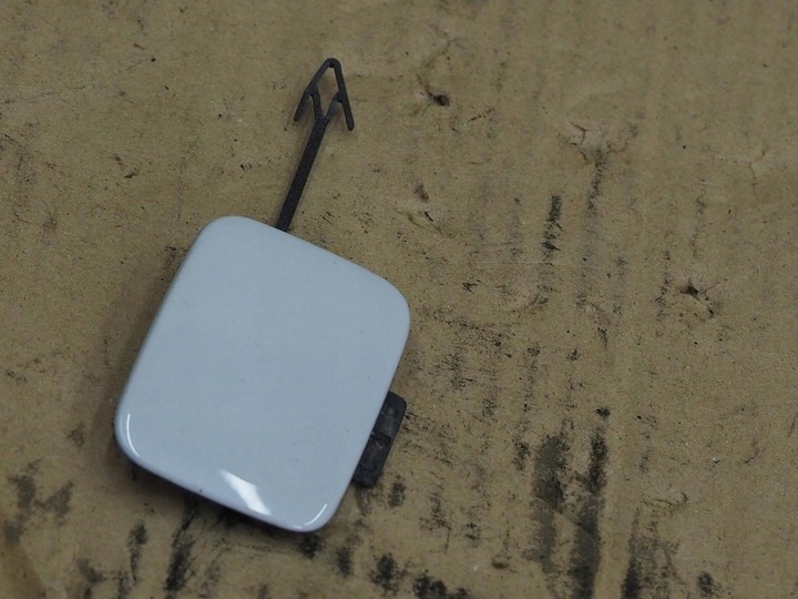 фото №2, Заглушка фаркоп бампера зад audi tt 8s0807441a