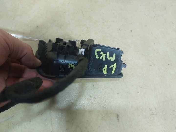 фото №7, Focus mk3 підсвітка обшивка оббивка лівий перед