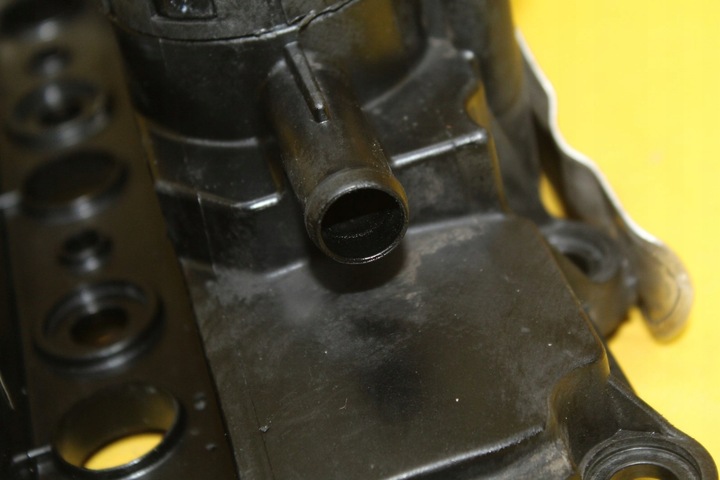 фото №9, Крышка клапанов 55598449 astra k 1.6 cdti