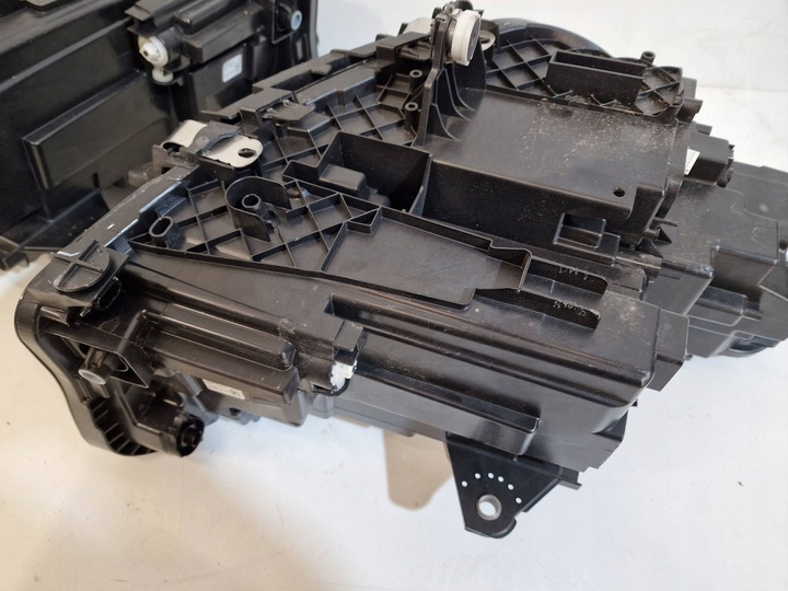 фото №11, Лампа левая правая bmw x1 u11 led 5a9a227-01 5a9228-01 европа