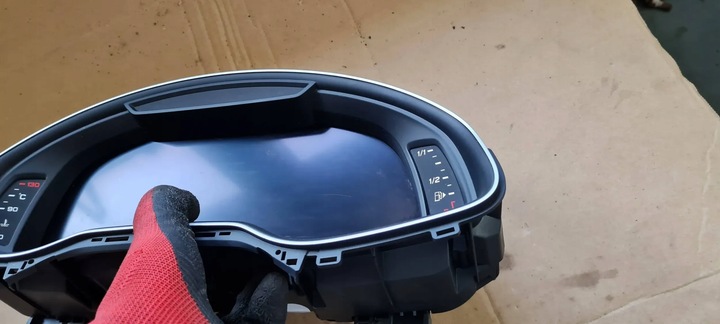 фото №7, Q7 4m ii спідометр  віртуальний капот lcd 4m0920790b 147824km