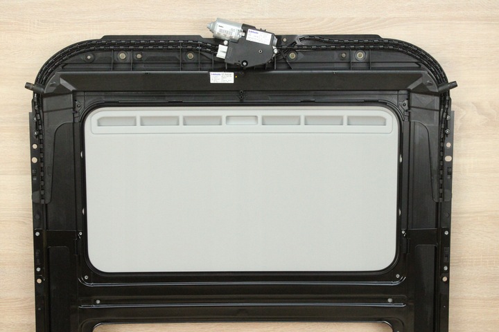 фото №7, Оригинальный люк ролета серый audi a6 c7 рестайлинг sedan 4g5877255a 64km