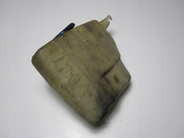 фото №9, Бак омывателя vw passat b4 95r