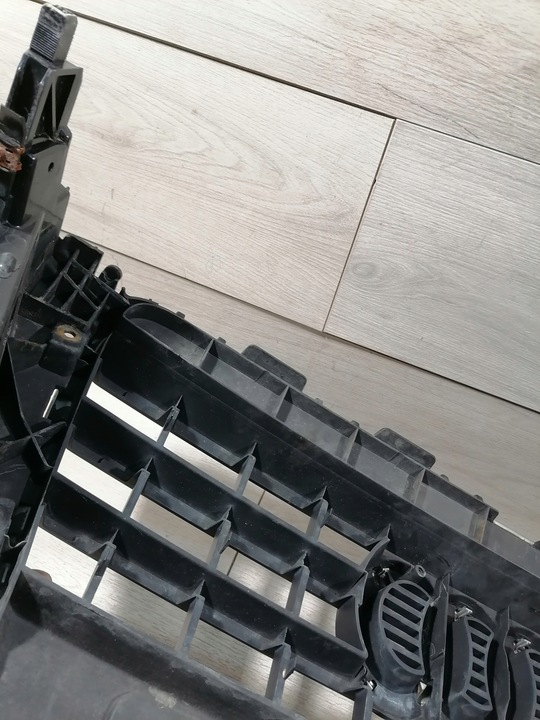 фото №13, Audi a5 решітка радіатора решітка 8t0853651e