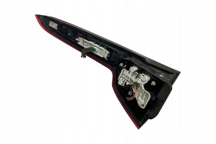 фото №8, Лампа права задня volvo v50 mw 30744542 1.6l дизель 81kw 2006