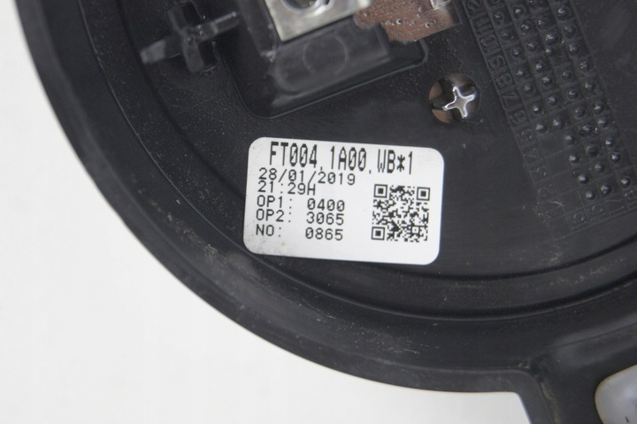 фото №10, Fiat 500 рестайлинг 0.9 планка хром эмблема значок капота