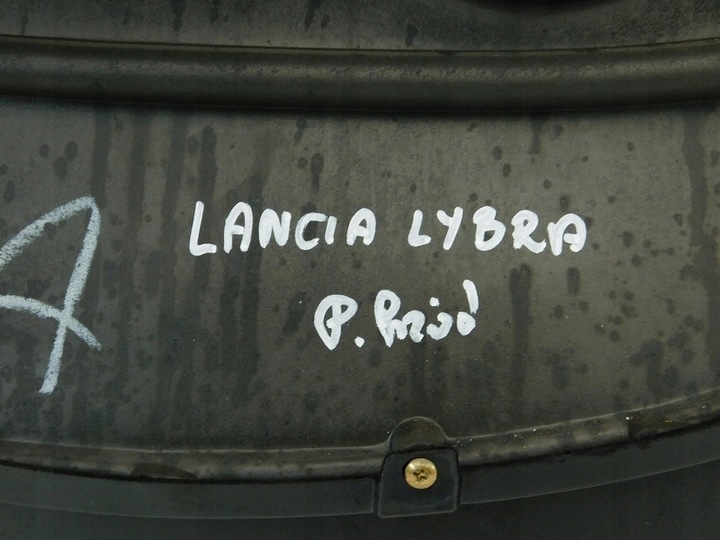 фото №10, 09/18 lancia lybra боковина оббивка двері p.przód