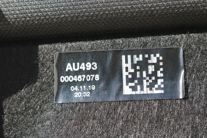 фото №8, Audi a5 sportback полка задняя чёрная 8w8867769 8w8867771 цвет : 7u3 - чёрный