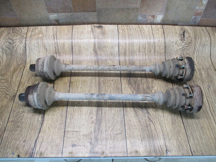 фото №1, Audi a6 c5 quattro полуось задняя 97-00r. дорестайлинг приводная левая = правая