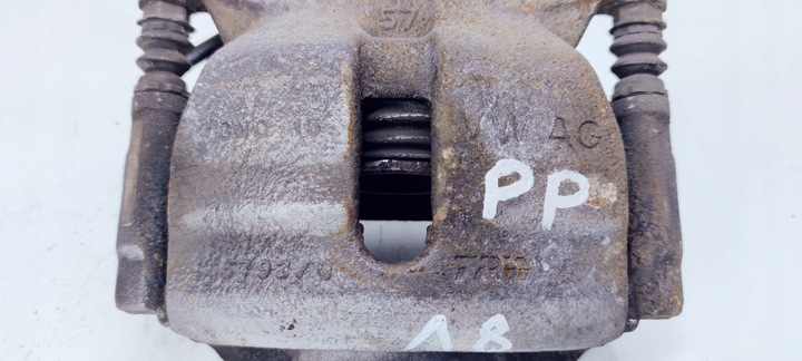 фото №5, Супорт гальмівний скоба праві перед audi a3 8v