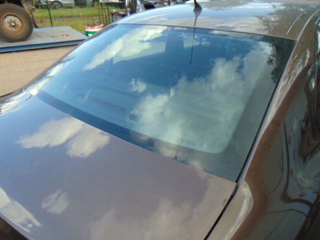 фото №1, Скло зад задня peugeot 301 2015r