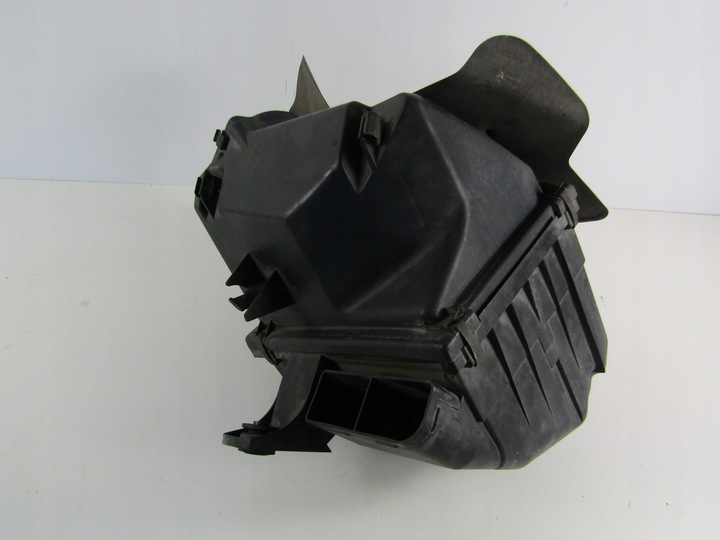 фото №8, Vw passat b5 корпус фільтра повітря 1,6 8v ahl 0581333837