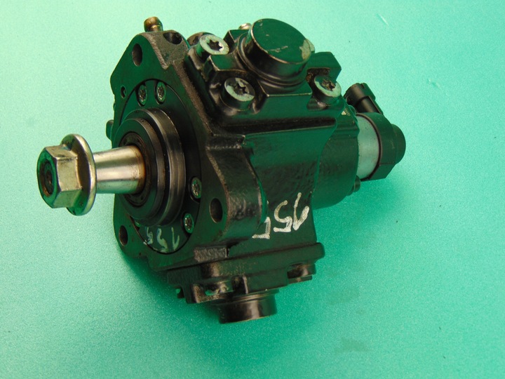 фото №7, Насос впрыскивающий 2,0 cdti astra vectra insignia 0445010155