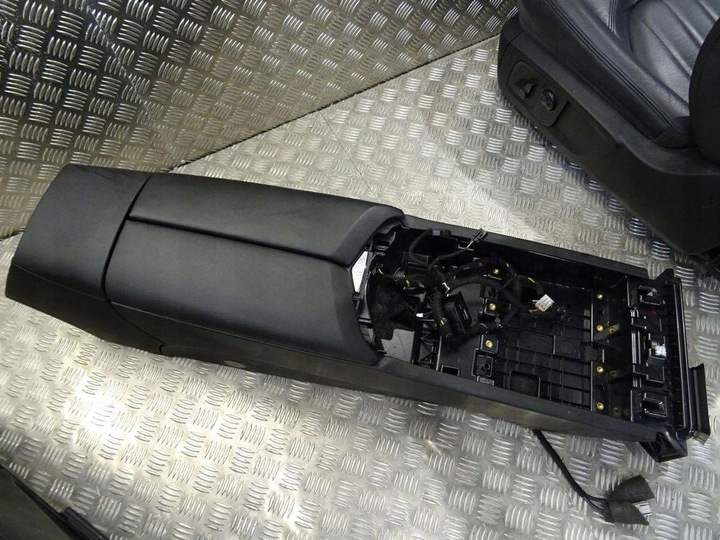 фото №5, Maserati quattroporte vi m156 сидіння сидіння диван тунель боковина