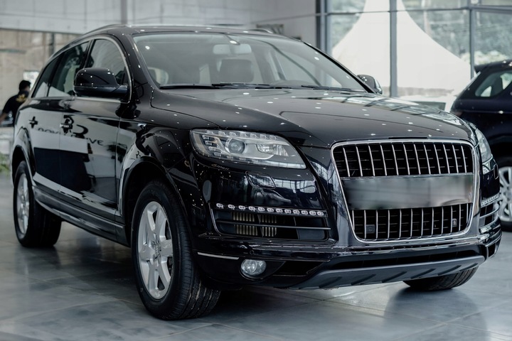 фото №4, Audi q7 / sq7 4l 2005-2015 рамка решётка хромированная 4l0853651a
