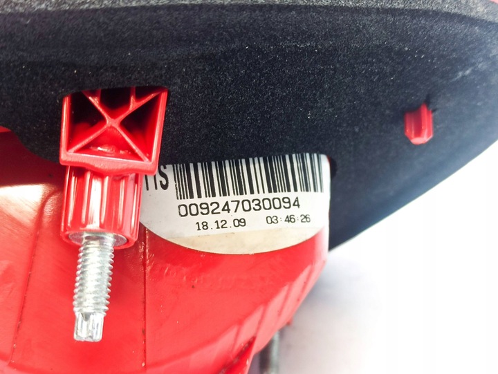 фото №14, Volkswagen eos 2010 левая сторона лампы задней крышки багажника