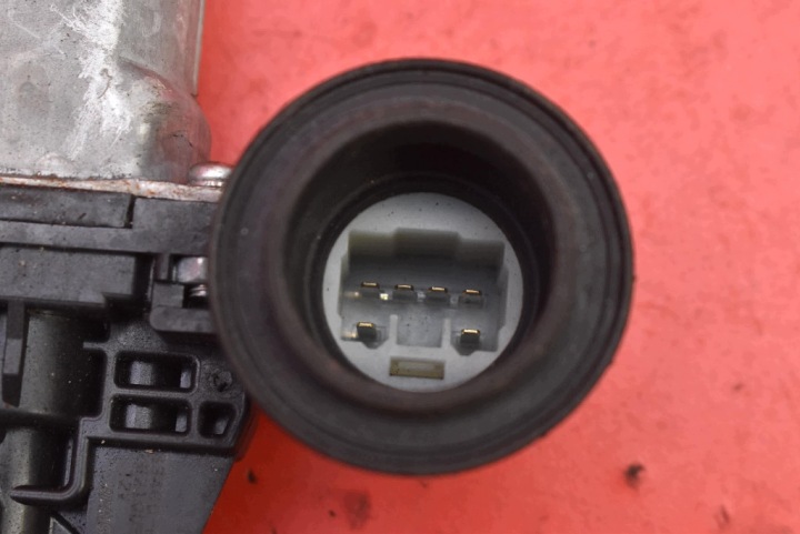 фото №7, Подъемник стекла левые перед eu 83460-63j00 suzuki swift 4 iv mk6 04-10