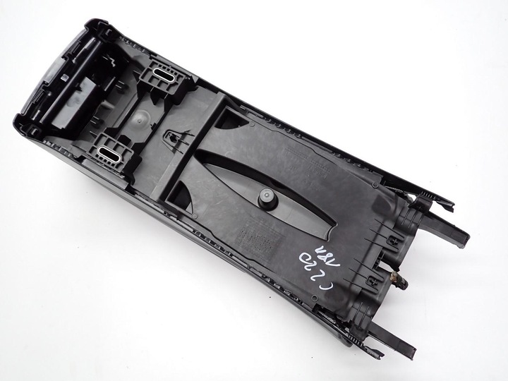 фото №9, Тунель підлокітник гніздо usb решітка європа mercedes c-klasa w205 18r