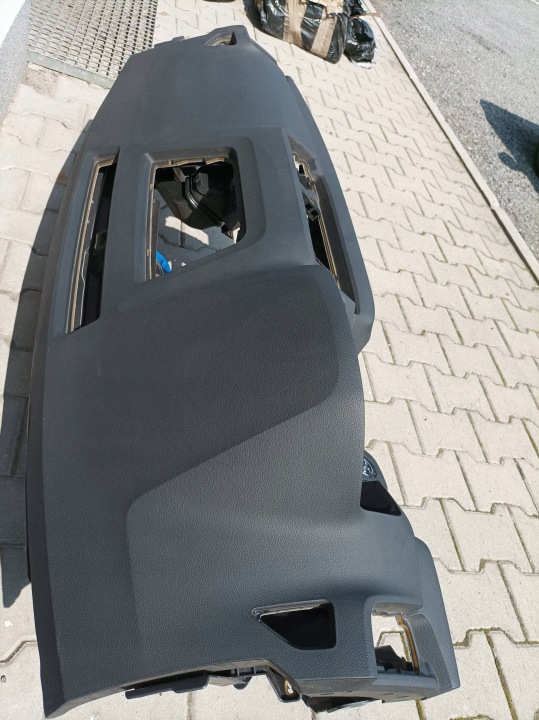 фото №9, Торпедо раздаточная skoda karoq 57b857007 - бардачок