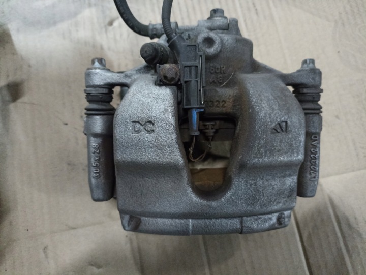 фото №9, Mercedes w177 суппорт тормозной левое правое перед передний 305x28