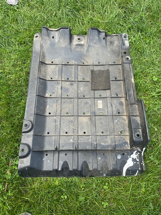 фото №1, Kia sportage iv защита нижняя шасси левая 84137-f1500