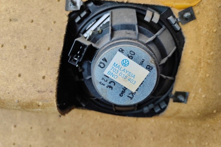 фото №12, Боковина задніх правих двері vw