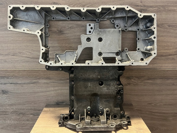фото №1, Поддон масляная верхняя audi a8 d3 6.0 bht 07c103805an