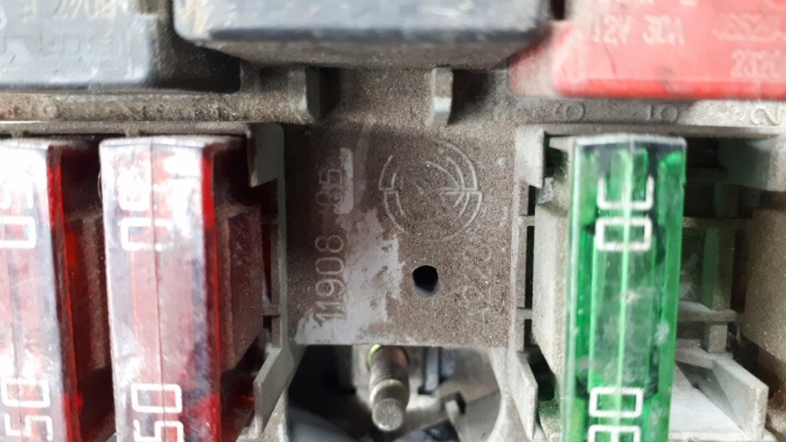 фото №6, 1190805 51724394 kzynka предохранителей fiat ducato 2004r 2,8l