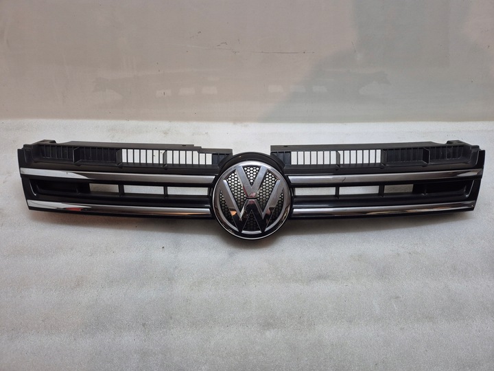 фото №1, Vw touareg ii 7p решётка радиатора решётка 2010-2014 решётка радиатора оригинал