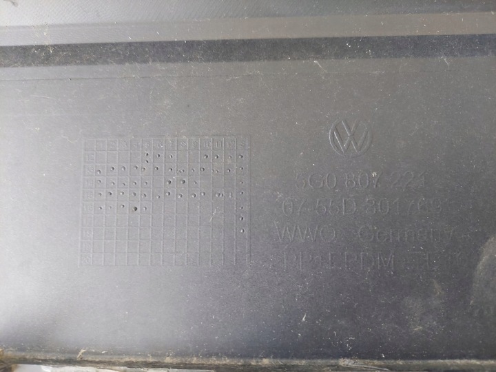 фото №6, Vw golf 7 рестайлинг gti gtd 5g0 бампер перед 5g0807221