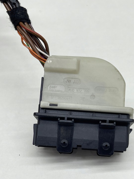 фото №15, Audi volkswagen seat skoda штекер разъём соединитель дверь + шланг 4h0972701