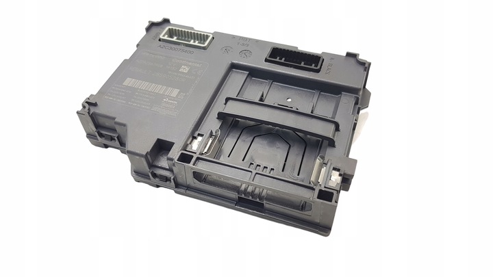 фото №1, Считыватель карты renault clio 4 captur 285905280r 1004