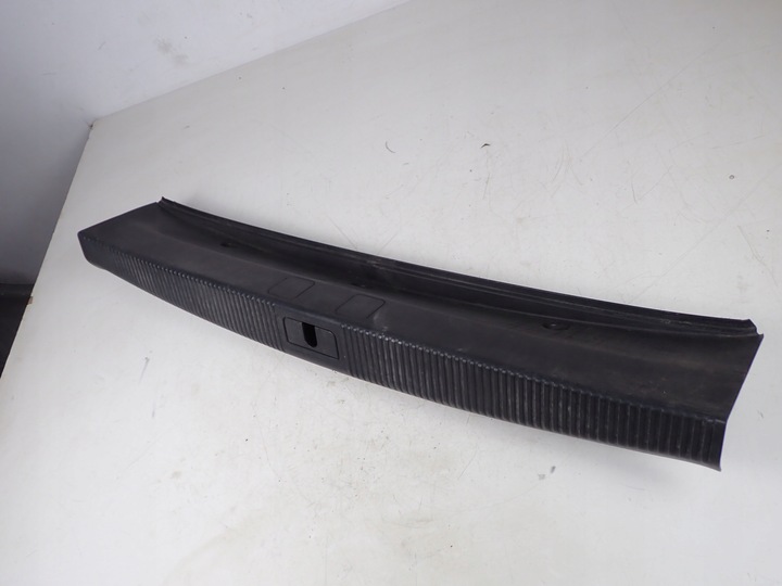 фото №1, Накладка планка захист ременя зад багажника audi s8 d3 4e0863471b