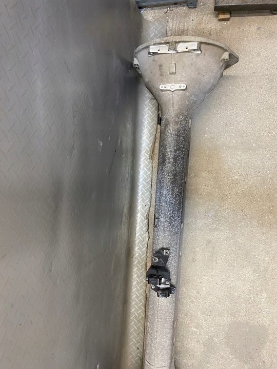 фото №10, Wał привідний з корпус aston martin db9 5.9 v12 4g43-7b084-bf